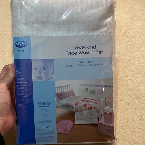 Bubba Blue 4 piece Newborn Set + Towel Set - Picture 6 of 6